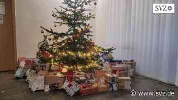 Weihnachten in Parchim: Wunschbaum-Aktion für benachteiligte Kinder ist voller Erfolg | svz.de - svz – Schweriner Volkszeitung