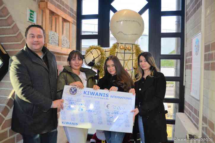 Kiwanis bezorgt De Karwij een warme Kerst