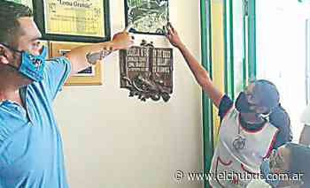 En la Escuela 64 de Loma Grande homenajearon a un poblador solidario - Diario EL CHUBUT