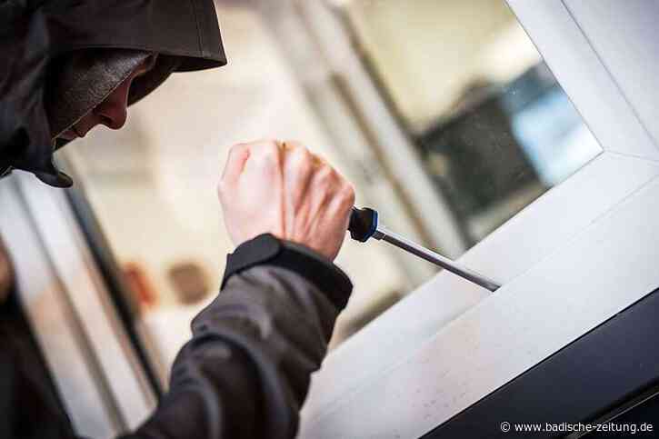 Polizei sucht Einbrecher mit Nikolausmütze in Kenzingen - Kenzingen - Badische Zeitung