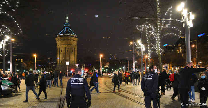 Mannheim:  Verbotene Versammlung in Innenstadt beschäftigt Polizei (Update/Fotogalerie)