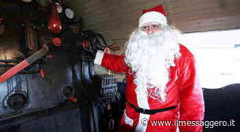 Foligno, alla Caritas Babbo Natale raccoglie i doni che i bambini portano per regalarli ai loro coetanei meno fortunati - ilmessaggero.it