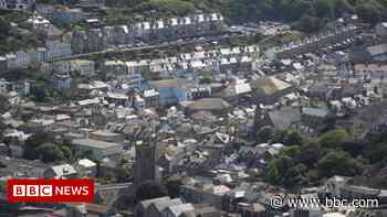 Scheme to help tenants threatened with eviction in Cornwall - BBC News
