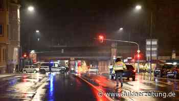 Fulda: Auto erfasst Fußgängerin - Frau wird schwer verletzt - Fuldaer Zeitung
