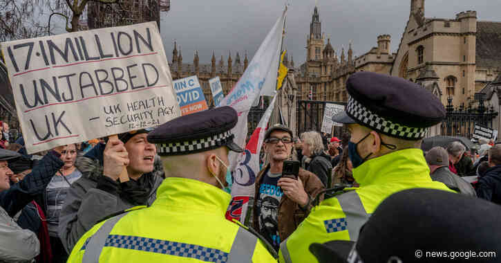 Even as Omicron Cases Rise in U.K., Johnson Faces Mutiny Over New Rules - The New York Times