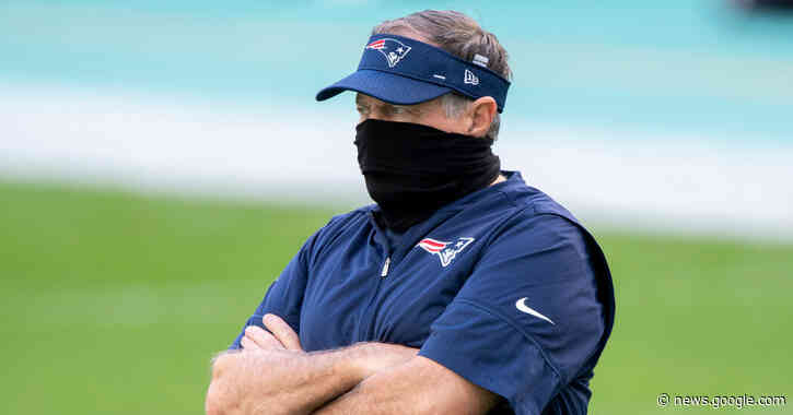 Facing Covid Spike, N.F.L. Mandates Boosters, but Stops Short on Testing - The New York Times