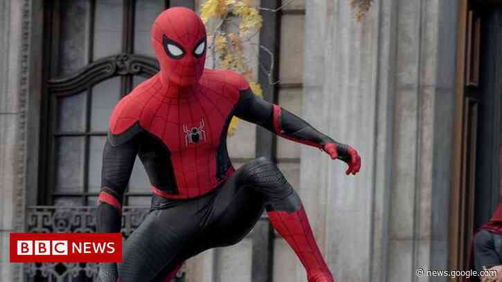Spider-Man: No Way Home plays the 'greatest hits' and pleases critics - BBC News