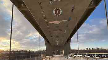 Tawatinâ footbridge officially opens in Edmonton - CFWE