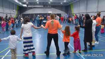 Cree Nation near Edmonton hosts 'Every Child Matters' round dance - CBC.ca