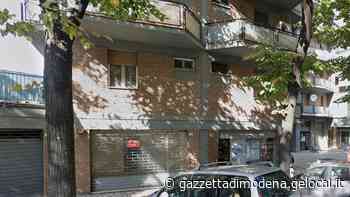 Modena. Happy Hour nel negozio: trovati a bere alcol in 17 Chiuso per cinque giorni - La Gazzetta di Modena