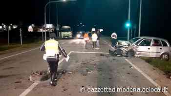 Mirandola, schianto frontale: un morto e cinque feriti - La Gazzetta di Modena