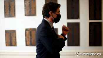 Ottawa to toughen international travel restrictions as omicron concerns escalate