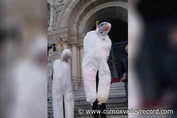 'Unacceptable:' BC attorney general responds after premier, ministers hung in effigy – Comox Valley Record - Comox Valley Record