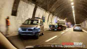 A10, incidente tra Voltri e Pegli: coinvolti tre mezzi - GenovaToday