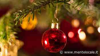 Accensione albero di Natale a Voltri 2021 con cioccolata, pandolce e focaccia - mentelocale.it