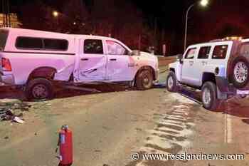 Two-car crash on Trail highway reported early Monday – Rossland News - Rossland News