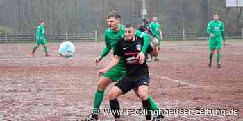 Auch Asche und Pfützen können den FC Marl in Suderwich nicht stoppen - Recklinghäuser Zeitung