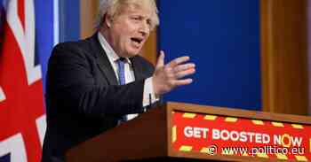 Boris Johnson in coronavirus booster plea as UK logs record cases - POLITICO Europe