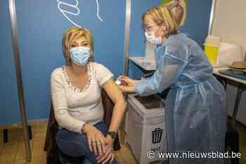 Vaccinatiecentra sluiten deuren in kerstvakantie, Van Ranst: “Cruciale tijd gaat zo verloren” - Het Nieuwsblad