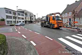 Lommels kruispunt veiliger gemaakt voor zwakke weggebruikers (Lommel) | Het Belang van Limburg Mobile - Het Belang van Limburg