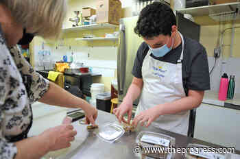 'Every child needs an opportunity': Chilliwack pet bakery gives work experience to teen with autism – Chilliwack Progress - Chilliwack Progress