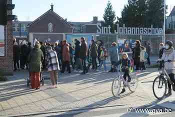 Bedreigingen tegen scholen in Wommelgem vanwege mondmaskerplicht: politie houdt toezicht aan schoolpoorten - Gazet van Antwerpen