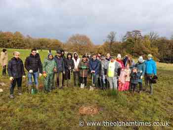 Oldham youth group raises funds for Liverpool Women's Hospital - theoldhamtimes.co.uk