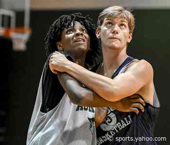Boys Basketball | Aurora splits one-point games with Copley and Kenston - Yahoo News