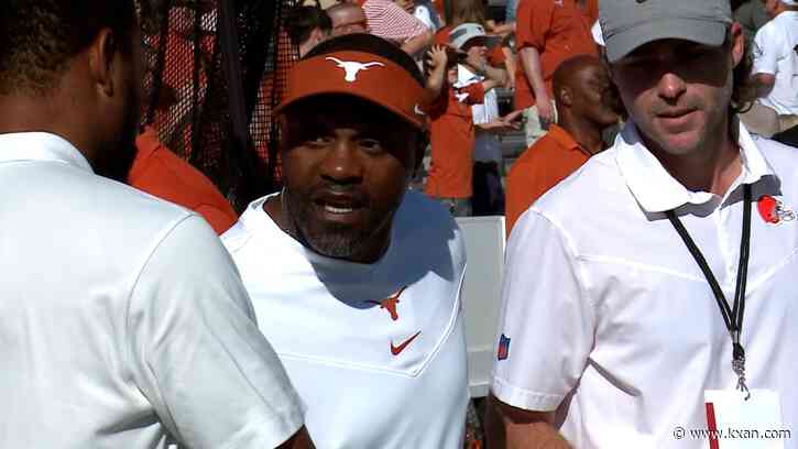 Temple hires Stan Drayton off Texas staff as new head coach