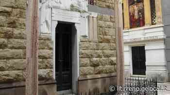 La cappella Gilles torna a risplendere: ecco l'opera d'arte nel cimitero di Viareggio - Il Tirreno