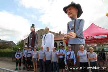 Kunstwerk als eerbetoon aan vrijwilligers: “Zij zorgen voor een bruisend dorpsleven” - Het Nieuwsblad