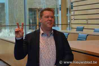 Kristof Cattie legt eed af als nieuwe burgemeester van Bever