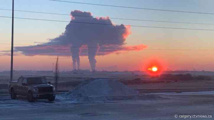 High wind, blowing snow and low temps for Calgary today