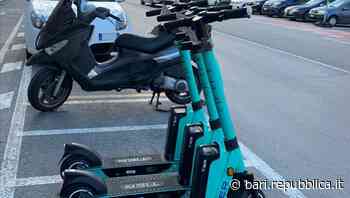 Bari, debuttano i monopattini Tier in sharing: hanno le frecce e a breve il casco integrato - La Repubblica