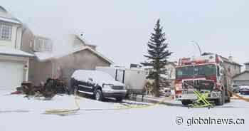 Calgary fire crews extinguish garage fire in Martindale home Tuesday morning - Globalnews.ca