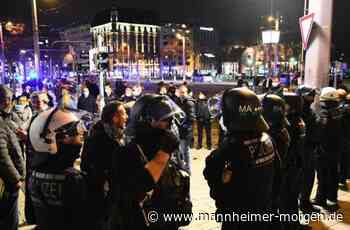 Habachtstellung wegen Corona-Protesten - Polizei Mannheim beobachtet Soziale Medien - Mannheim - Nachrichten und Informationen - Mannheimer Morgen