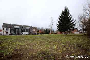 Aanleg grasperken en plaatsing speeltoestellen aan Kasteelplein uitgesteld naar het voorjaar - Gazet van Antwerpen