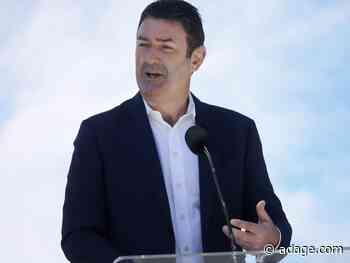 Ex-McDonald’s CEO to repay $105 million to settle lawsuit