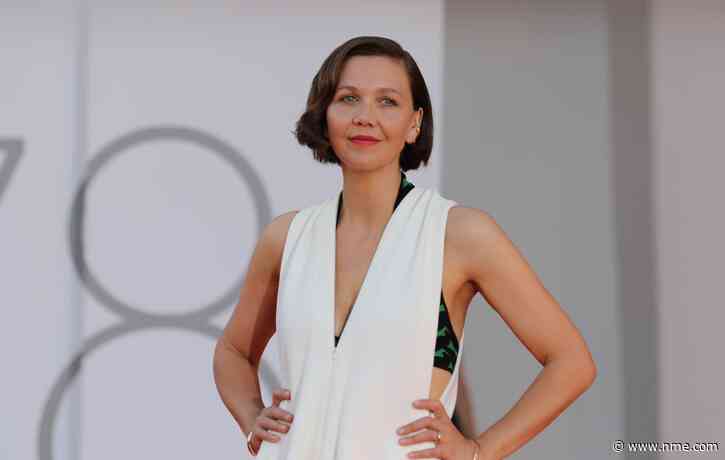 Maggie Gyllenhaal opens up about the “complicated experience” of motherhood