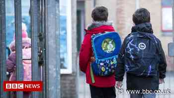 Omicron: Schools prepared if Covid forces online move next term