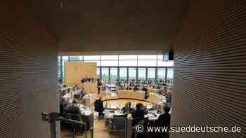 Landtag - Kiel - Landeshaushalt 2022: Jamaika zeigt sich geschlossen - Politik - SZ.de - Süddeutsche Zeitung - SZ.de