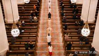Weihnachtsgottesdienste im Bistum Augsburg mit Abstand und Maske - BR24