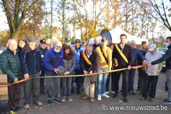 Vernieuwde krulbolbanen enthousiast onthaald door volkssporters (Evergem) - Het Nieuwsblad