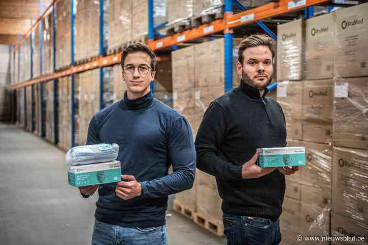 Grootste Vlaamse mondmaskerproducent verhuist productie naar... China: “Enorm ontgoocheld in de overheid”