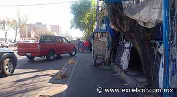 Piden liberar ciclovía en México-Tacuba; obstruyen vehículos, botes, puestos... - Excélsior