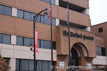 Tribune taps Hearst leader Bennett to head Hartford Courant as executive editor - Hartford Business