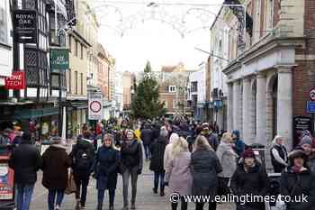 Retail sales accelerate in November as Christmas shoppers hit high street - Ealing Times