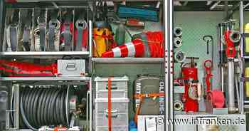 Polizeibericht Erlangen: Kriminalpolizei Erlangen ermittelt nach Brand zweier Streifenfahrzeuge - Zeugenaufruf - inFranken.de