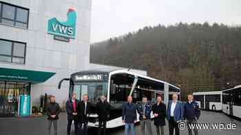 Siegen/Olpe: Verkehrsbetriebe testen Elektro-Gelenkbus aus - Westfalenpost
