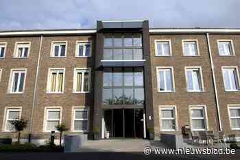 Militairen springen bij in woonzorgcentrum: “Vangen tijdelijk uitval personeel op” - Het Nieuwsblad